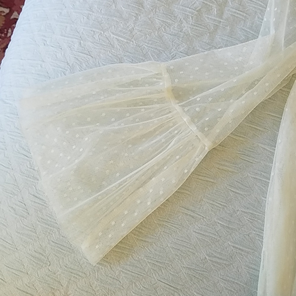 🆕️ Xhliration top - Picture 4 of 5